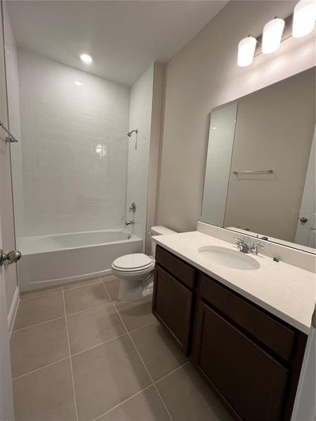Furnished interior view inside a new home in Hills of Minneola, Minneola (Image 8).