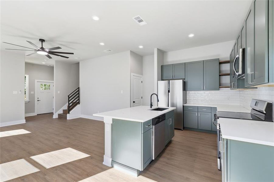 Furnished interior view inside a new home in , Cleburne (Image 8).