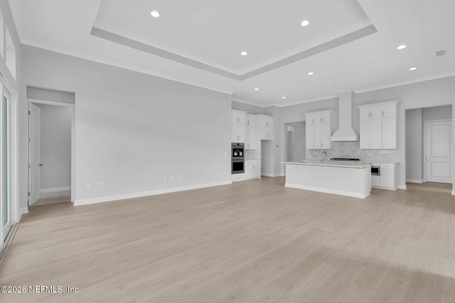 Spacious, unfurnished interior of a new home in Amelia National Country Club, Fernandina Beach (Image 17).