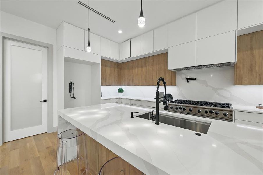 Furnished interior view inside a new home in , Dallas (Image 14). Furnished interior view inside a new home in , Dallas (Image 14).