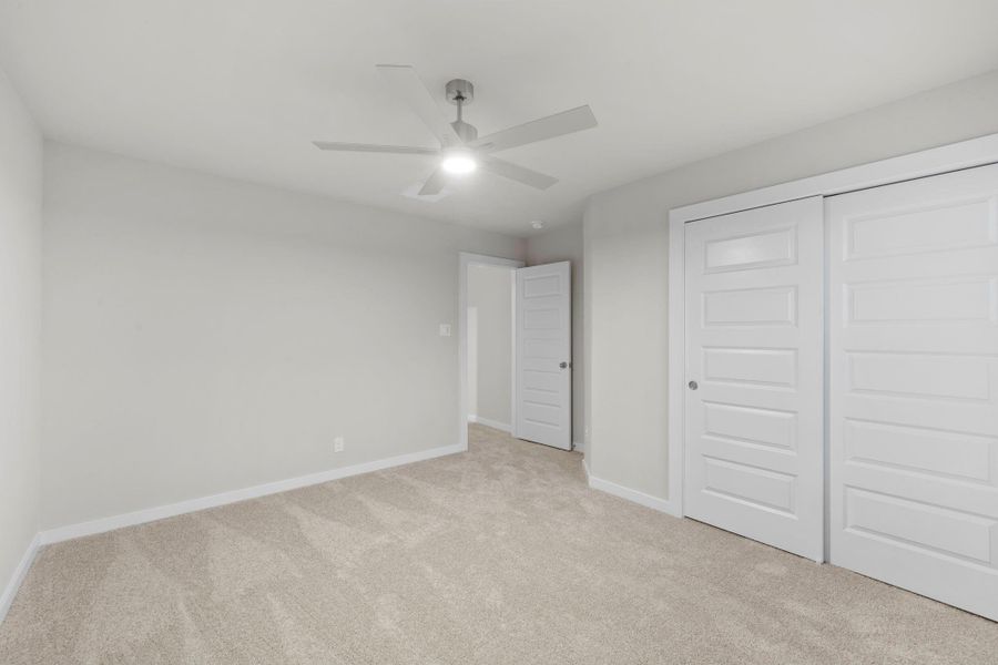 Spacious, unfurnished interior of a new home in Briarwood Crossing, Rosenberg (Image 20).