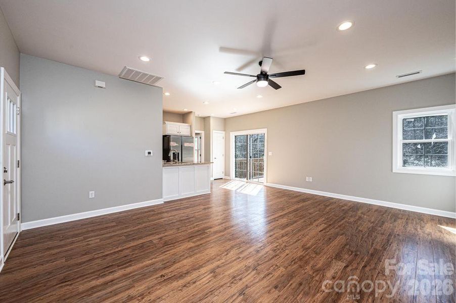 Spacious, unfurnished interior of a new home in , Hickory (Image 10).