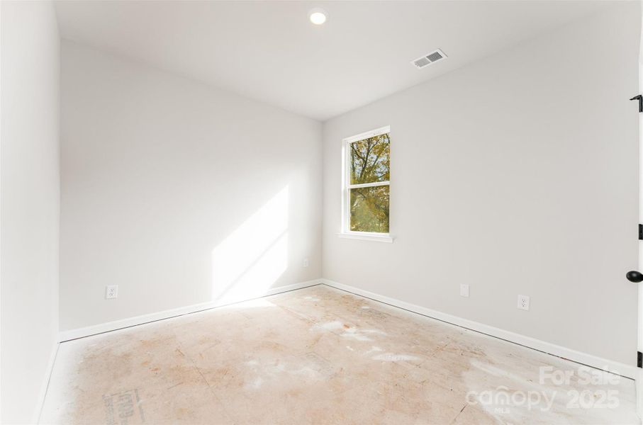 Image 29 of a home in . Image 29 of a home in .