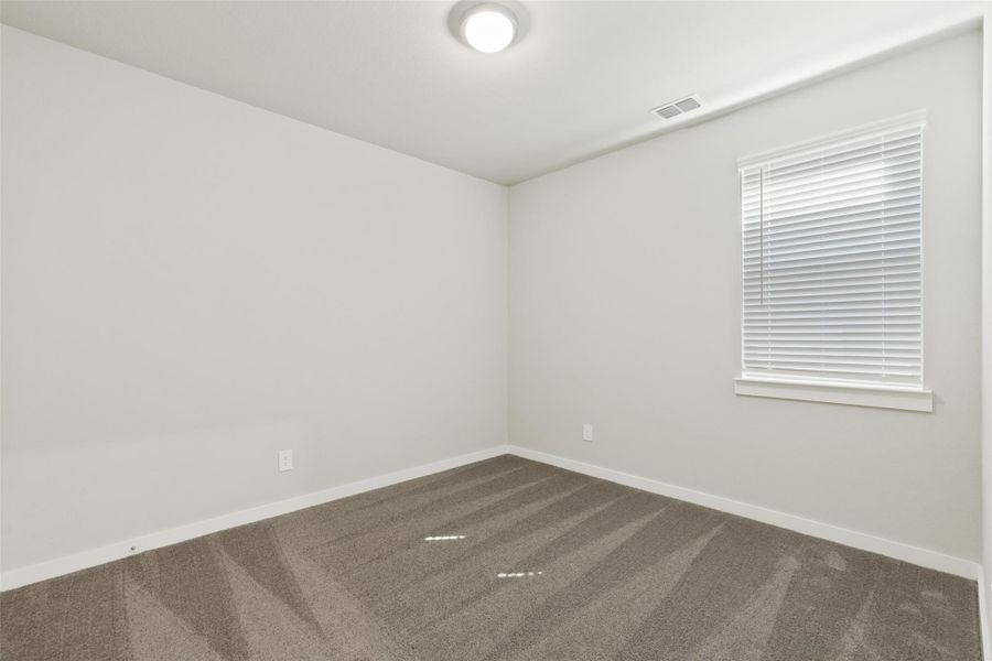 Spacious, unfurnished interior of a new home in Trinity Ranch, Elgin (Image 12).