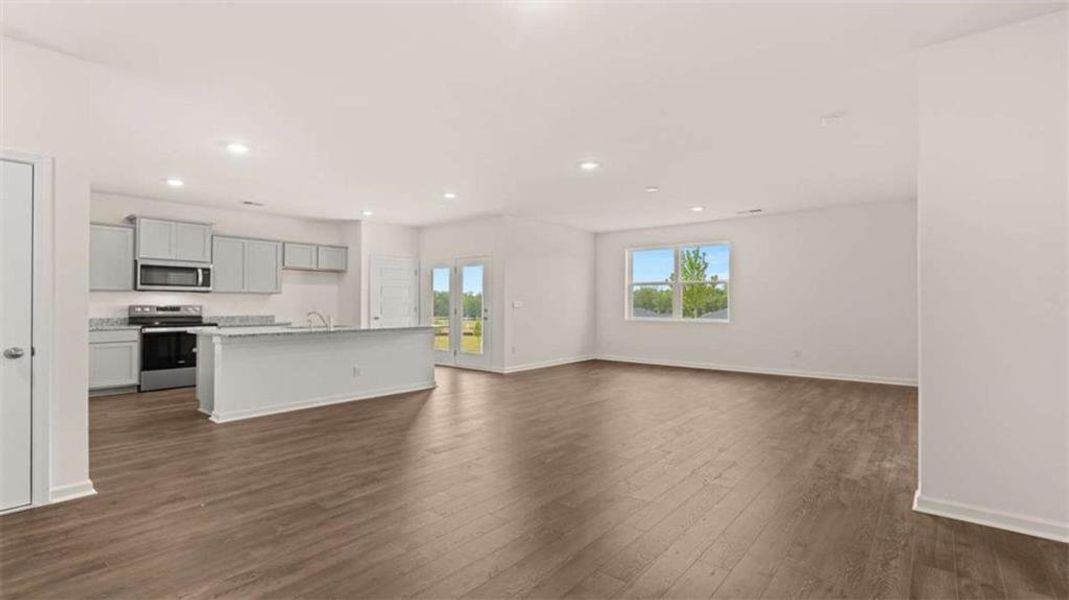 Spacious, unfurnished interior of a new home in Champion's Run, Lithonia (Image 32).