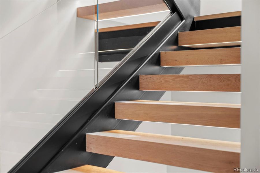 Image 46 of a home in .