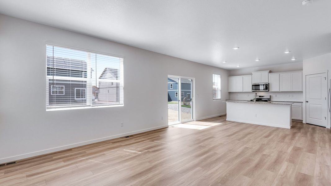 Spacious, unfurnished interior of a new home in Trails at Crowfoot, Parker (Image 16).