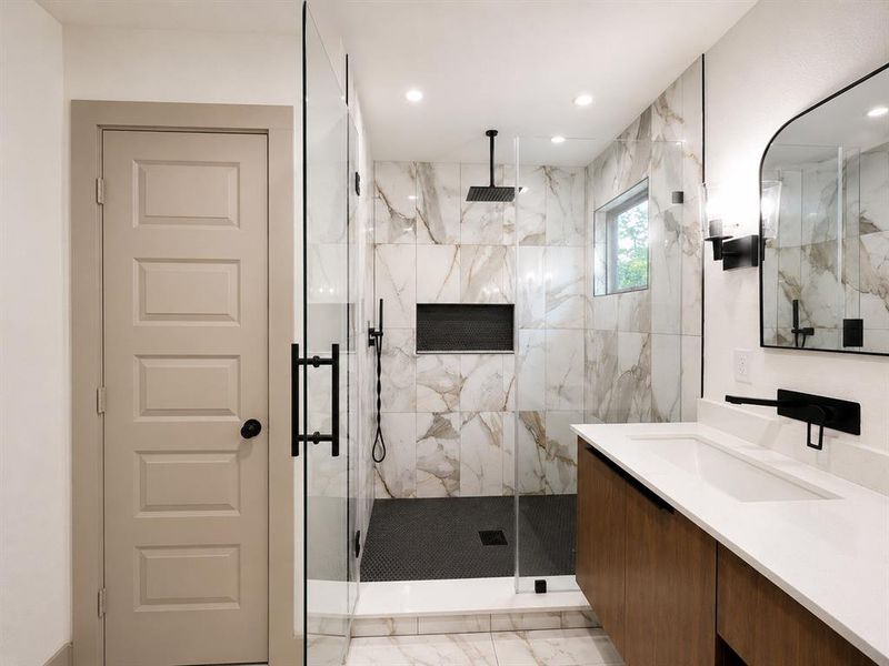Furnished interior view inside a new home in , Dallas (Image 12).