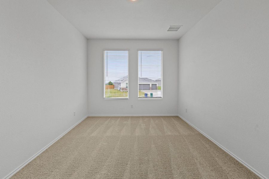 Spacious, unfurnished interior of a new home in Clayton Ranch, Copperas Cove (Image 25).