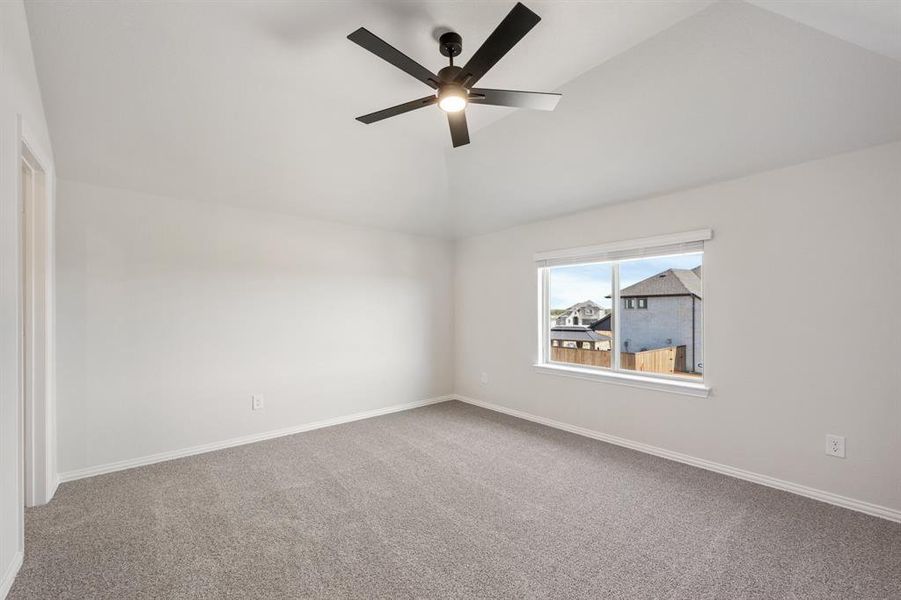 Spacious, unfurnished interior of a new home in Stone River Glen 60s, Royse City (Image 24). Spacious, unfurnished interior of a new home in Stone River Glen 60s, Royse City (Image 24).