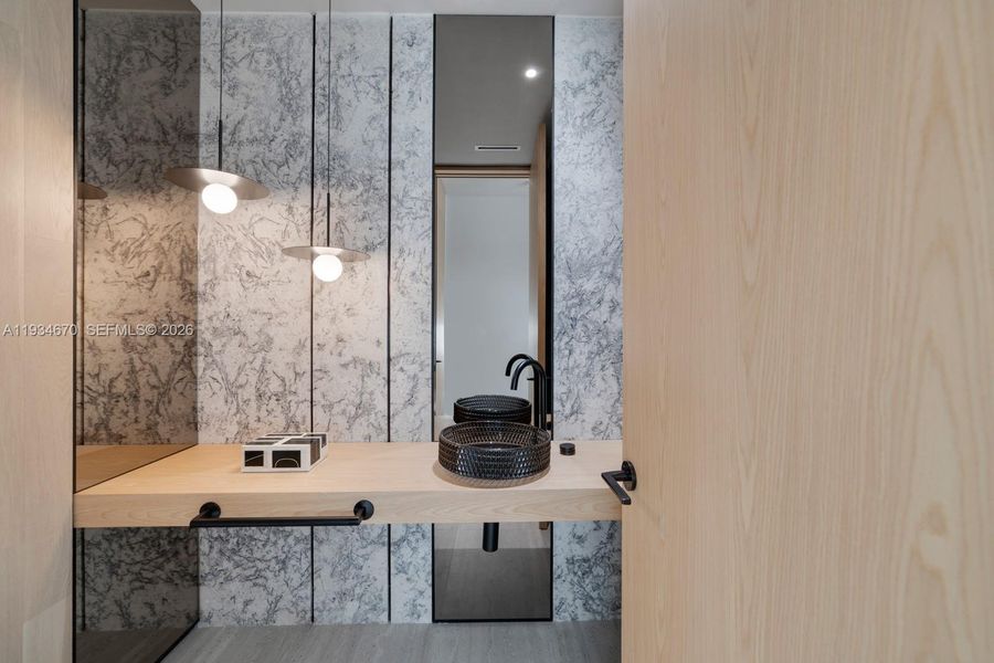 Image 58 of a home in .