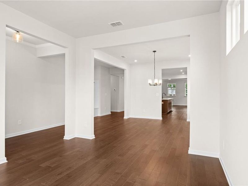 Spacious, unfurnished interior of a new home in Kelly Preserve, Loganville (Image 19).