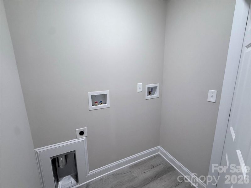 Spacious, unfurnished interior of a new home in , Mooresville (Image 26).