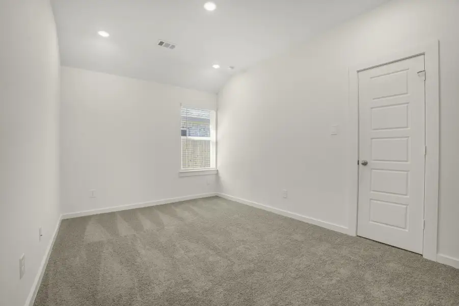 Spacious, unfurnished interior of a new home in Ashland, Houston (Image 25). Spacious, unfurnished interior of a new home in Ashland, Houston (Image 25).
