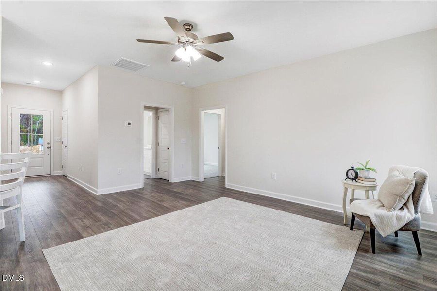 15-305 Creeks Edge Dr-15