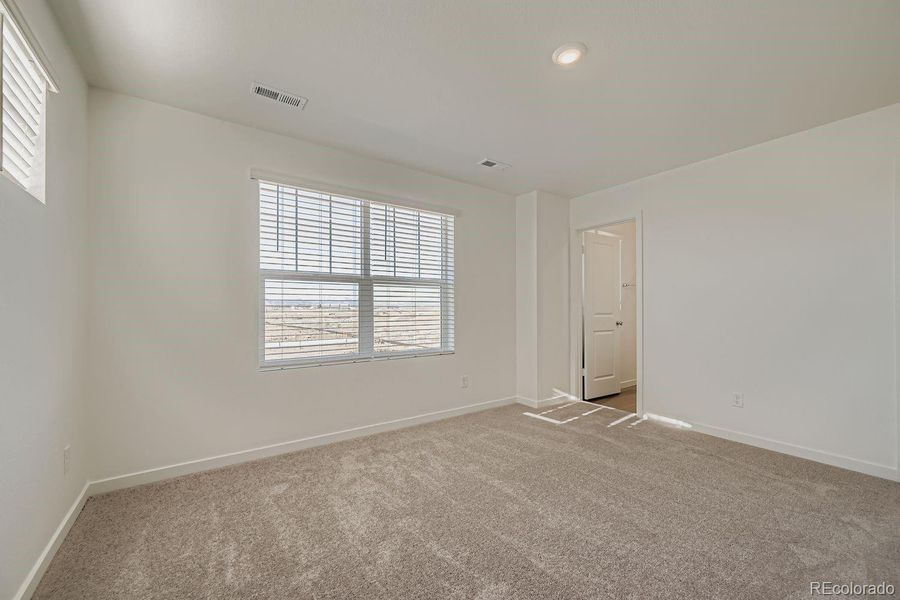 Spacious, unfurnished interior of a new home in , Thornton (Image 11).
