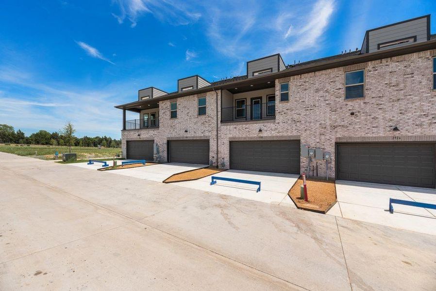 Exterior details and patio area of a home in Bayside, Rowlett (Image 3). Exterior details and patio area of a home in Bayside, Rowlett (Image 3).