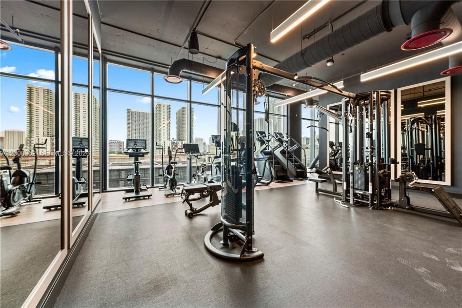 Community amenities in , Miami (Image 24).