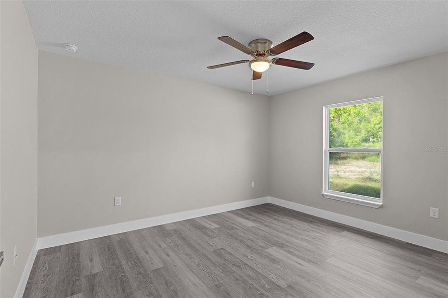 Spacious, unfurnished interior of a new home in , Ocklawaha (Image 12).