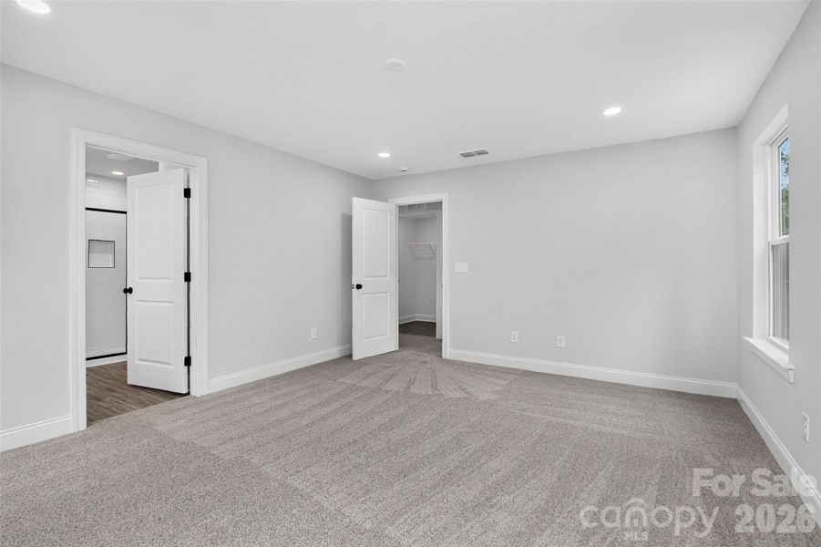 Spacious, unfurnished interior of a new home in , Belmont (Image 23).