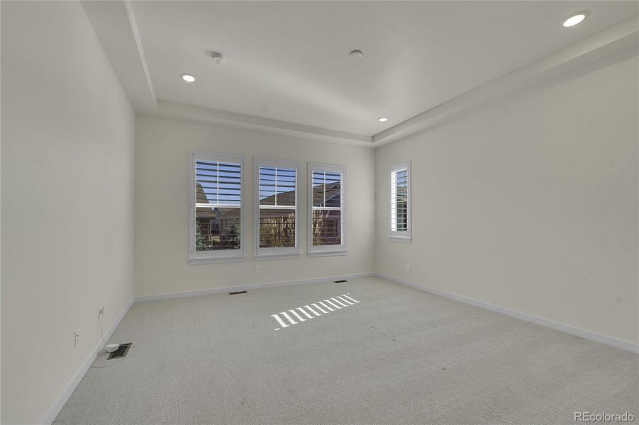 Spacious, unfurnished interior of a new home in Hilltop at Inspiration, Aurora (Image 34). Spacious, unfurnished interior of a new home in Hilltop at Inspiration, Aurora (Image 34).