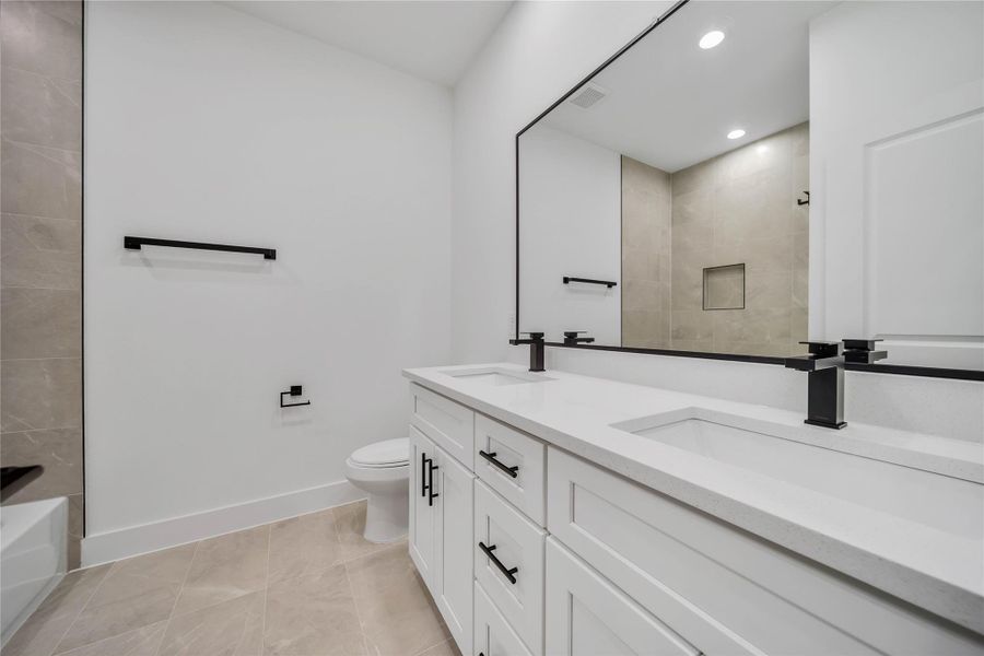 Furnished interior view inside a new home in , Houston (Image 6).