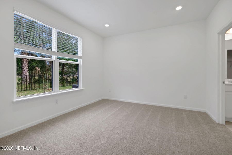Spacious, unfurnished interior of a new home in The Hammock at Palm Harbor, Palm Coast (Image 29).