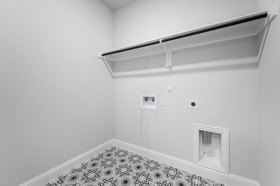 Representative unfurnished interior of a home built from the Cello by Taylor Morrison in South Oak 40s, Oak Point (Image 10). Representative unfurnished interior of a home built from the Cello by Taylor Morrison in South Oak 40s, Oak Point (Image 10).