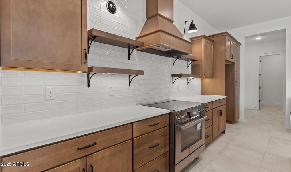 Edgewood Lot #102 Kitchen 3 (Large) Edgewood Lot #102 Kitchen 3 (Large)