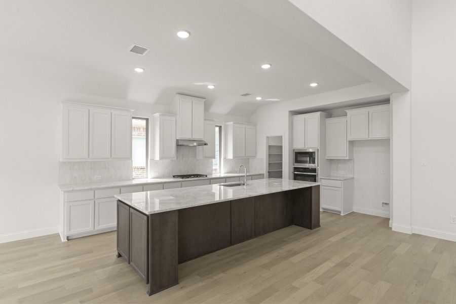 Furnished interior view inside a new home in Park Hills, Rockwall (Image 6). Furnished interior view inside a new home in Park Hills, Rockwall (Image 6).
