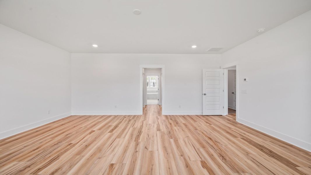 Spacious, unfurnished interior of a new home in Oak Bend, James Island (Image 30). Spacious, unfurnished interior of a new home in Oak Bend, James Island (Image 30).