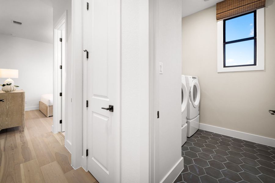 Representative unfurnished interior of a home built from the Gillett by Pulte Homes in Kuempel Farms, Pflugerville (Image 63).