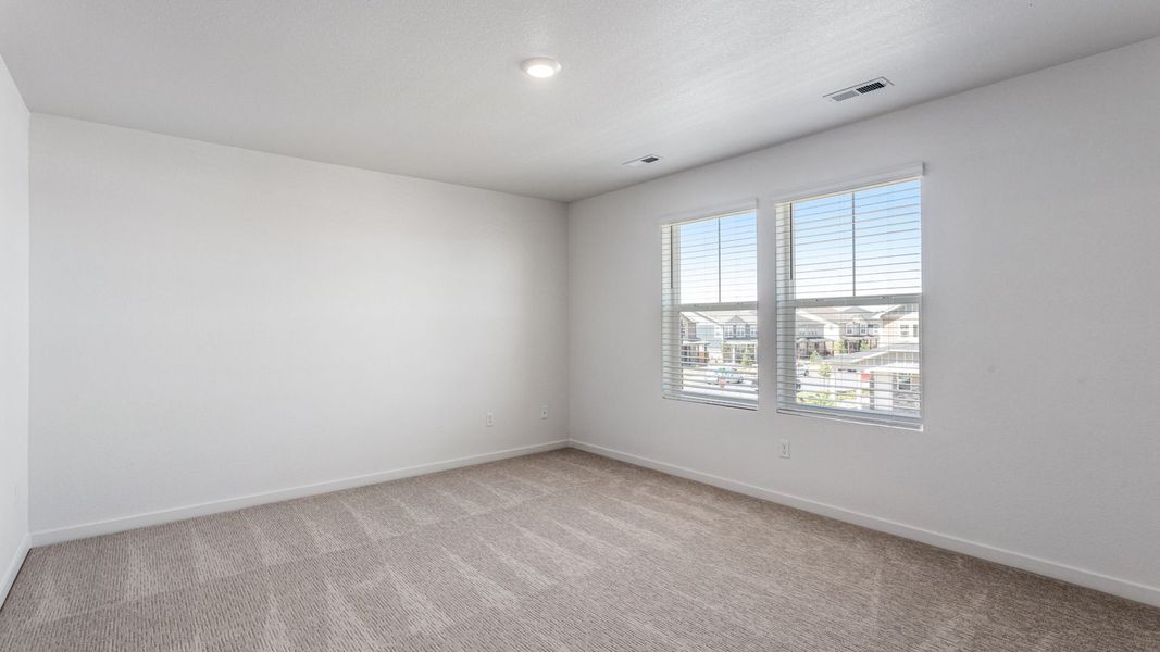 Spacious, unfurnished interior of a new home in Horizon Uptown, Aurora (Image 16). Spacious, unfurnished interior of a new home in Horizon Uptown, Aurora (Image 16).