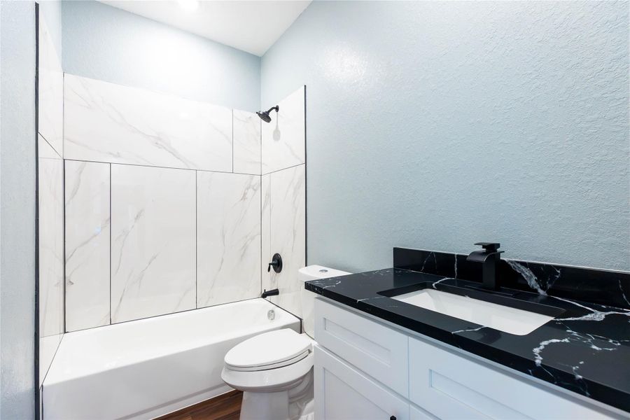 Furnished interior view inside a new home in , Houston (Image 7).