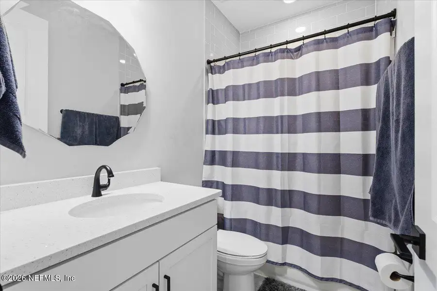 Furnished interior view inside a new home in SilverLeaf Village, St. Augustine (Image 5).