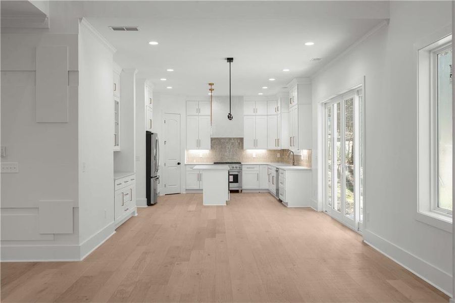 Spacious, unfurnished interior of a new home in , Conyers (Image 63).