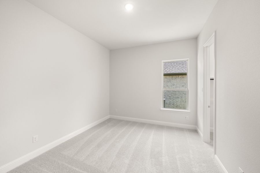 Spacious, unfurnished interior of a new home in Sheppard's Place, Waxahachie (Image 27). Spacious, unfurnished interior of a new home in Sheppard's Place, Waxahachie (Image 27).