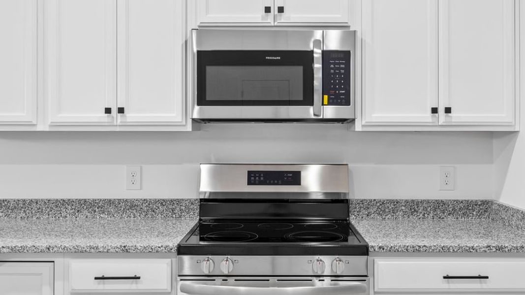 Representative interior finishes for a home built from the End Unit by D.R. Horton in Pearson Road Townhomes, Easley (Image 11).