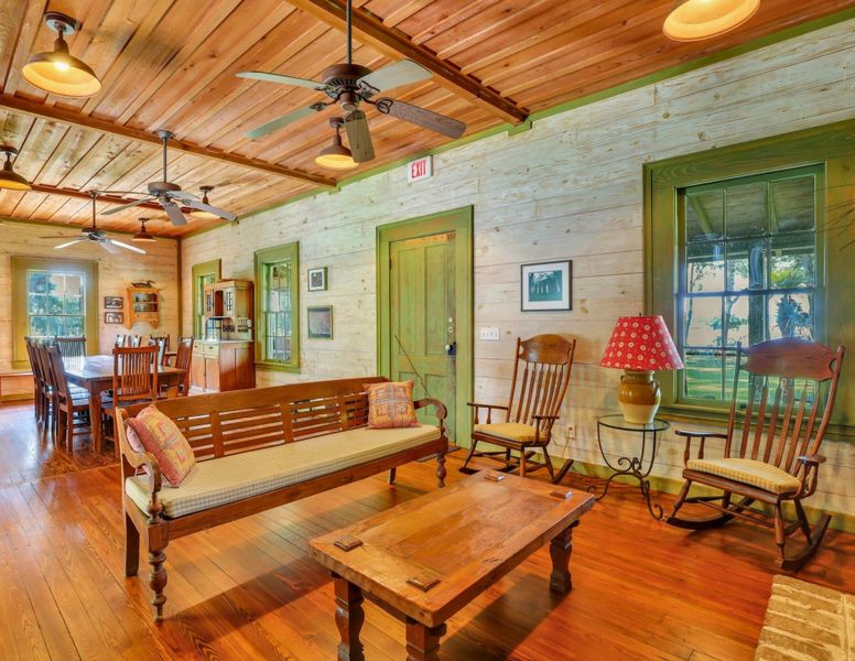 Community amenities in , Seabrook (Image 73).