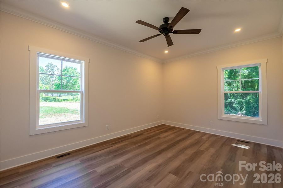 Spacious, unfurnished interior of a new home in , Huntersville (Image 11).