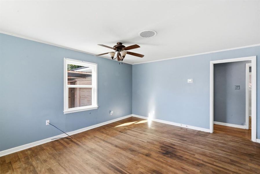 Spacious, unfurnished interior of a new home in , Weatherford (Image 20).