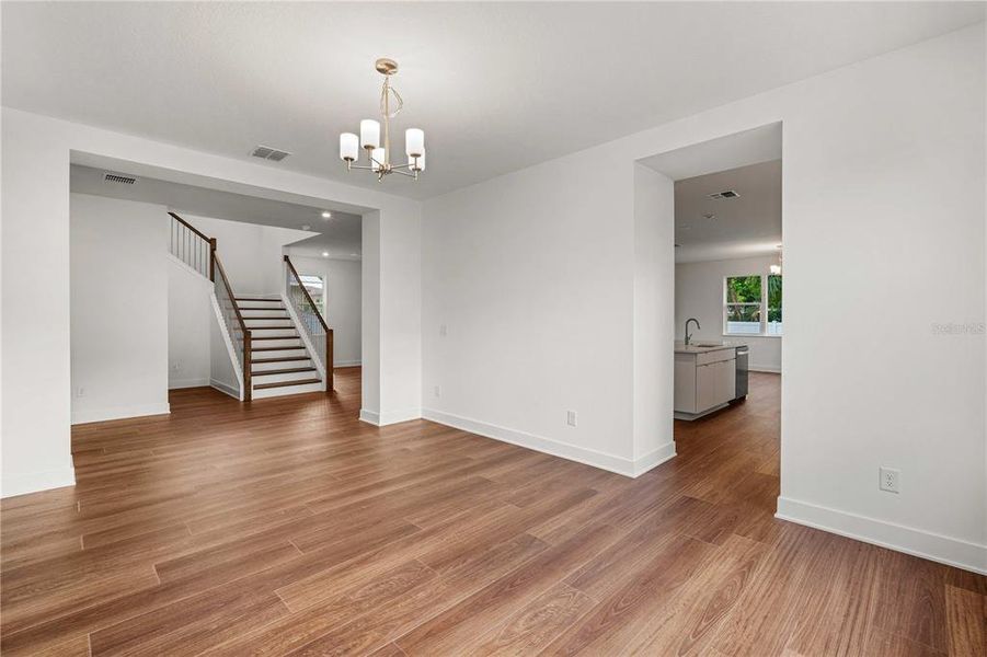 Spacious, unfurnished interior of a new home in , Tampa (Image 34).