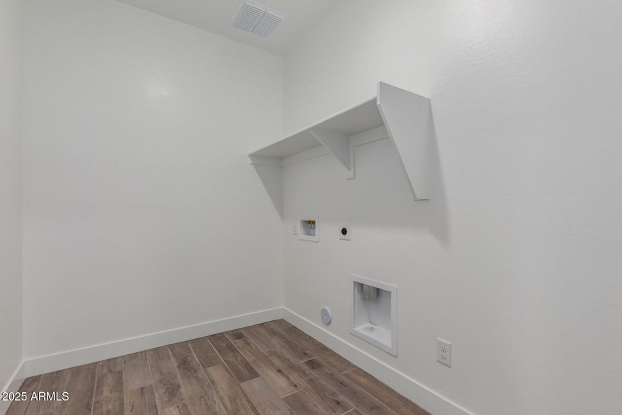 30 Mecklenburg 30 Mecklenburg