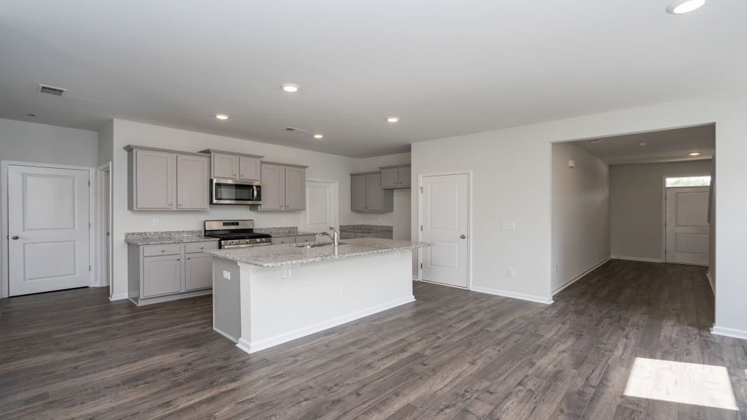 Representative furnished interior of a home built from the ROBIE by D.R. Horton in Island Green, Myrtle Beach (Image 9).