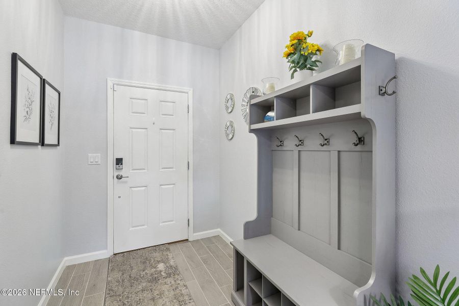 Furnished interior view inside a new home in , Middleburg (Image 13).