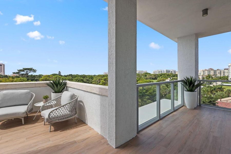 475 E Royal Palm Road - 109