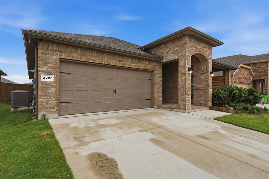 Front exterior of a new home in , Haslet, TX, highlighting curb appeal (Image 21).