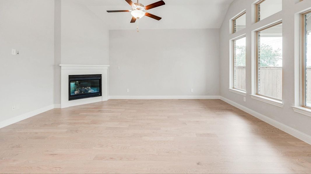 Similar home photos of similar floorplans, not pictures of actual home. Similar home photos of similar floorplans, not pictures of actual home.