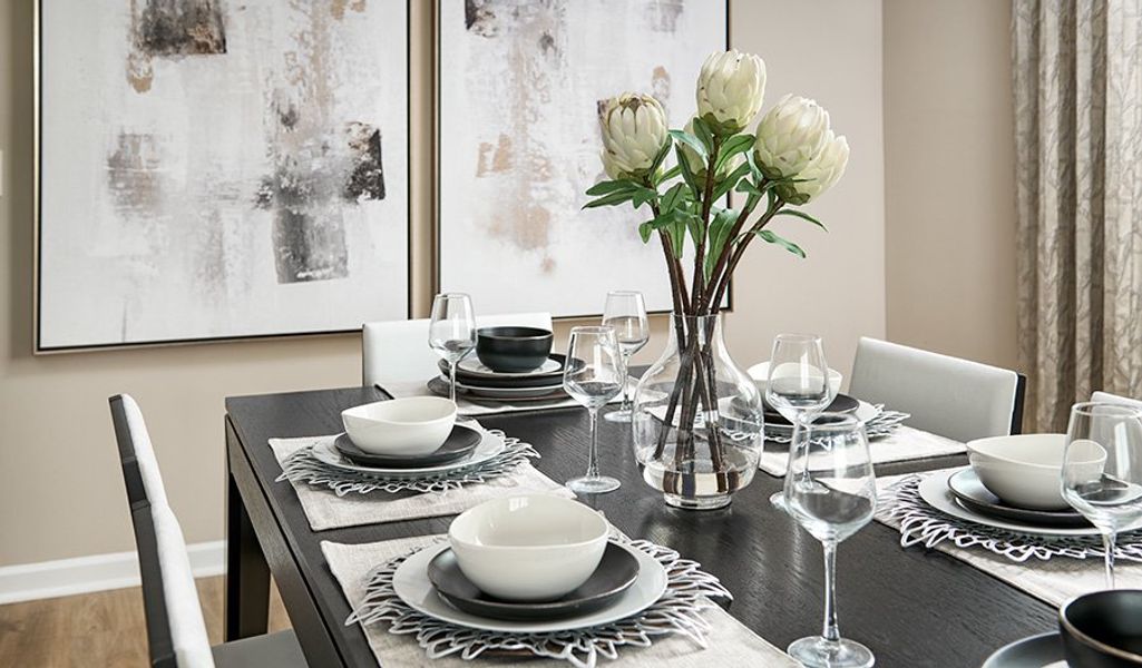 Bronze-E928-Williamsport Dining Room