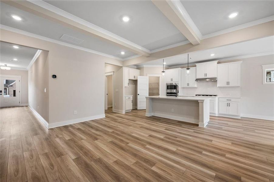 Spacious, unfurnished interior of a new home in Summerlin, Winder (Image 21).